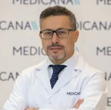 Uzm. Dr. Hasan Ünlütürk — Çocuk Sağlığı Ve Hastalıkları, Ataşehir, İstanbul. Portre fotoğrafı.