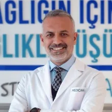 Op. Dr. Nail Akdağcık — Ortopedi Ve Travmatoloji, Bahçelievler, İstanbul. Portre fotoğrafı.
