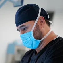 Doç. Dr. Çağrı Doğan — Üroloji, Tekirdağ. Portre fotoğrafı.