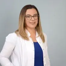 Op. Dr. Zehra Cansağ — Kadın Hastalıkları Ve Doğum, Batman. Portre fotoğrafı.