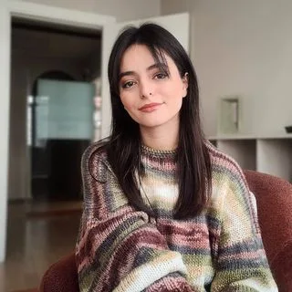 Kl. Psk. Büşra Erdoğan — Psikoloji, İstanbul. Portre fotoğrafı.