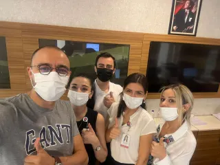 Op. Dr. Muzaffer Önder Öner profilinde yer alan galeri fotoğrafı.