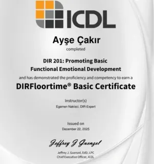 Dkt. Ayşe Çakır profilinde yer alan galeri fotoğrafı.