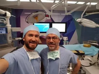 Op. Dr. Bülent Arıcı profilinde yer alan galeri fotoğrafı.