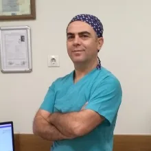 Uzm. Dr. Abdulkerim Üstün — Üroloji, Gaziantep. Portre fotoğrafı.