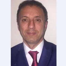 Doç. Dr. Mustafa Özat — Kadın Hastalıkları Ve Doğum, Ankara. Portre fotoğrafı.