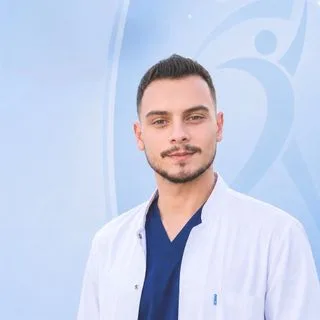 Fzt. Emir Coşkun — Fizyoterapi Ve Rehabilitasyon, Tekirdağ. Portre fotoğrafı.