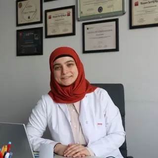Dt. Özlem Yıldırım profilinde yer alan galeri fotoğrafı.