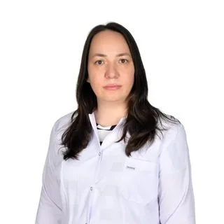 Op. Dr. Nevin Korkmaz — Göz Hastalıkları, İstanbul. Portre fotoğrafı.