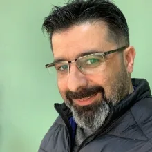Dt. Engin Bakırcı — Diş Hekimi, Düzce. Portre fotoğrafı.