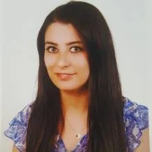 Uzm. Psk. Ayşe Yiğit — Psikoloji, İstanbul. Portre fotoğrafı.