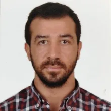 Op. Dr. Emrah Kantarcıoğlu — Beyin Ve Sinir Cerrahisi, İstanbul. Portre fotoğrafı.