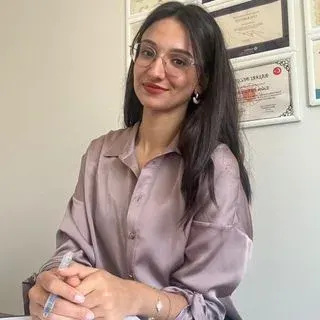 Psk. Eslem Pekdemir — Psikoloji, İnegöl, Bursa. Portre fotoğrafı.
