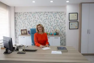 Op. Dr. Zerrin Çelik profilinde yer alan galeri fotoğrafı.