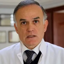 Dr. Öğr. Üyesi Ahmet Özant. Portre fotoğrafı.