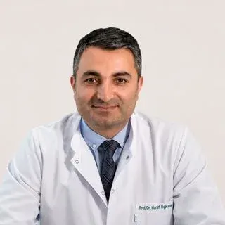 Prof. Dr. Hanifi Üçpunar — Ortopedi Ve Travmatoloji, Bursa. Portre fotoğrafı.