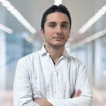 Dyt. Ahmet Taha Solmaz — Diyetisyen, İstanbul. Portre fotoğrafı.