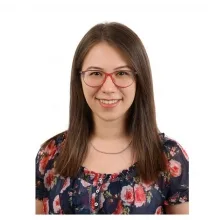 Dyt. Elif Gizem Arıburnu — Diyetisyen, İstanbul. Portre fotoğrafı.