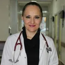 Doç. Dr. Fidan Yıldız Ünal — Göğüs Hastalıkları, Tuzla, İstanbul. Portre fotoğrafı.