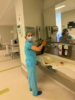 Op. Dr. Yasemin Ağralı profilinde yer alan galeri fotoğrafı.