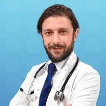 Dr. Öğr. Üyesi Erhan Gönen — Kardiyoloji, Pendik, İstanbul. Portre fotoğrafı.