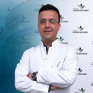 Doç. Dr. Fahri Güneş — İç Hastalıkları. Portre fotoğrafı.