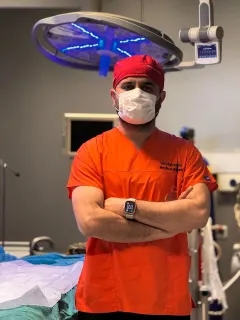 Op. Dr. Gökhan Toğuşlu profilinde yer alan galeri fotoğrafı.