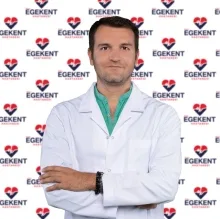 Doç. Dr. Taha Numan Yıkılmaz — Üroloji, Denizli. Portre fotoğrafı.