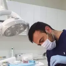 Dt. Elnur Arifzade — Diş Hekimi, Gürsu, Bursa. Portre fotoğrafı.