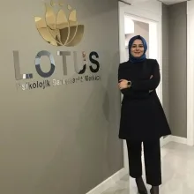 Psk. Nevin Göksu Koyuncu — Psikoloji, Bolu. Portre fotoğrafı.