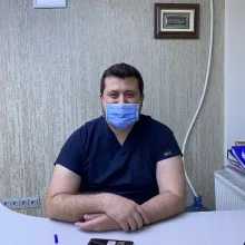 Dt. Abdulkadir Gögen — Diş Hekimi, İstanbul. Portre fotoğrafı.