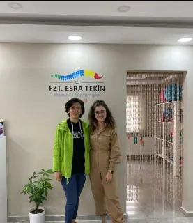 Fzt. Esra Tekin profilinde yer alan galeri fotoğrafı.