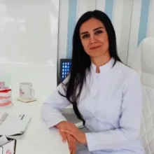 Dt. Zelal Pınar Aktan — Diş Hekimi, Diyarbakır. Portre fotoğrafı.