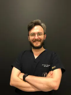 Dt. Yusuf Yılmazer profilinde yer alan galeri fotoğrafı.