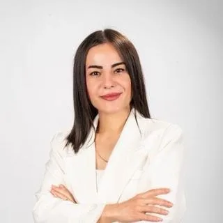 Kl. Psk. İlknur Polat — Psikoloji, Gaziantep. Portre fotoğrafı.
