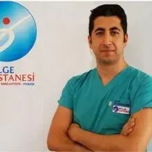 Op. Dr. Akın Demirleğen — Üroloji, İstanbul. Portre fotoğrafı.