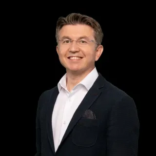 Prof. Dr. Ali Ersin Zümrütbaş profilinde yer alan galeri fotoğrafı.