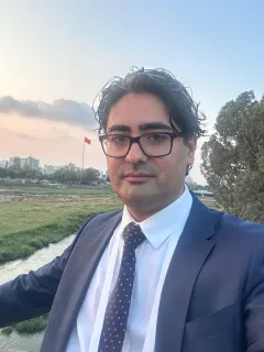 Doç. Dr. Uğur Topal profilinde yer alan galeri fotoğrafı.