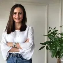 Dyt. Fatma Sarıçam — Diyetisyen. Portre fotoğrafı.