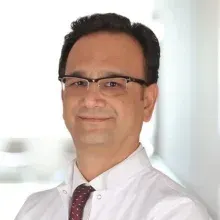 Prof. Dr. Şahin Kabay — Üroloji, Bahçelievler, İstanbul. Portre fotoğrafı.