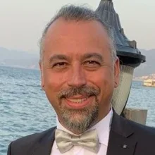 Op. Dr. Doğan Fakıoğlu — Genel Cerrahi, Bursa. Portre fotoğrafı.