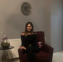 Kl. Psk. Reyhan Güner — Psikoloji, İstanbul. Portre fotoğrafı.