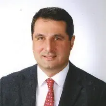 Prof. Dr. Rasim Gençosmanoğlu — Genel Cerrahi, İstanbul. Portre fotoğrafı.