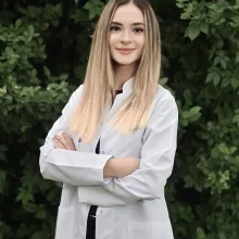 Dyt. Hande Mercankaya — Diyetisyen, İstanbul. Portre fotoğrafı.