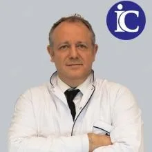 Op. Dr. Mehmet Ali Mungan — Kadın Hastalıkları Ve Doğum, Şişli, İstanbul. Portre fotoğrafı.