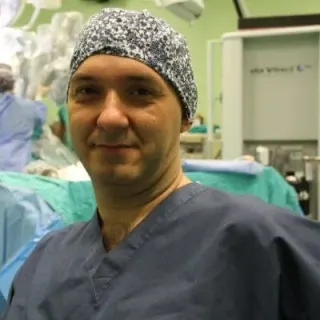 Prof. Dr. Murat Binbay profilinde yer alan galeri fotoğrafı.