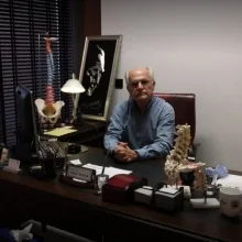 Prof. Dr. Ahmet Bekar — Beyin Ve Sinir Cerrahisi, Bursa. Portre fotoğrafı.