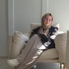 Psk. | Bilim Uzmanı Beyza Özeren. Portre fotoğrafı.