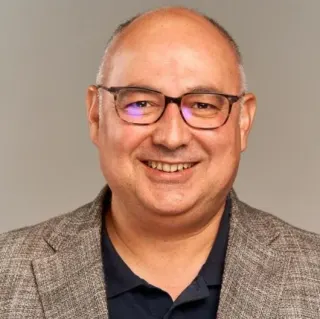 Prof. Dr. Murat Tulmaç profilinde yer alan galeri fotoğrafı.