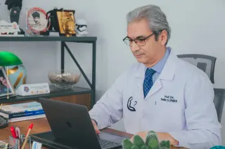 Prof. Dr. Selim Sermed Erbek profilinde yer alan galeri fotoğrafı.